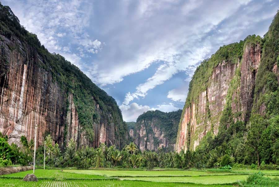 Lembah Harau & Jembatan Kelok 9